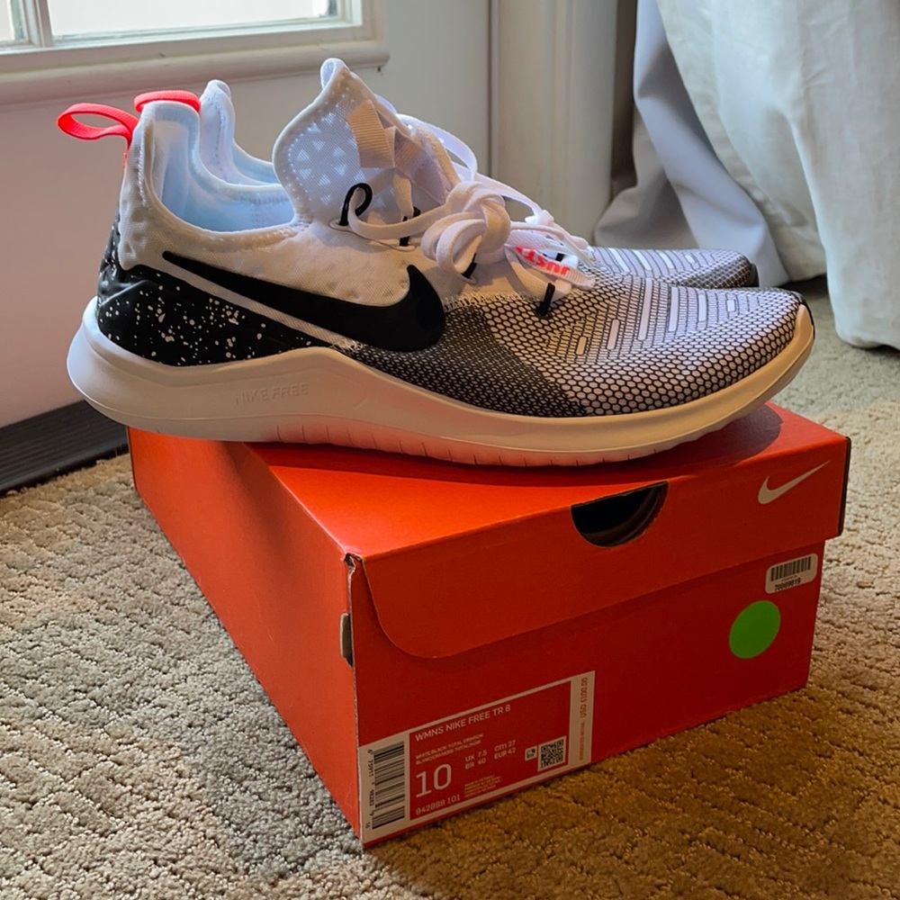 Women’s Nike Free TR 8